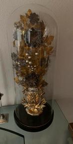 Anieke stolp met vergulde bloemen, Ophalen