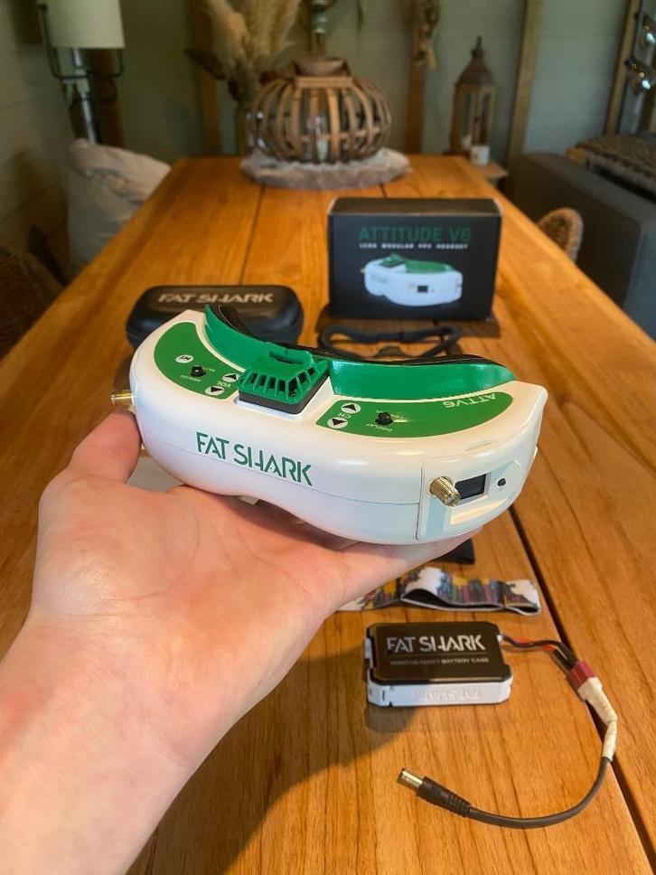 Fatshark ATTITUDE V6, Hobby en Vrije tijd, Modelbouw | Radiografisch | Helikopters en Quadcopters, Zo goed als nieuw, Ophalen of Verzenden