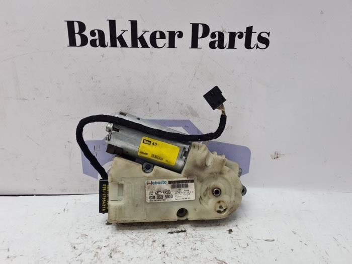 Schuifdak Motor van een Volkswagen Transporter, Auto-onderdelen, Carrosserie, Volkswagen, Gebruikt, 3 maanden garantie