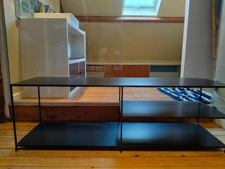 Meuble TV AMPM en acier, Huis en Inrichting, Kasten |Televisiemeubels, Gebruikt, Minder dan 100 cm, 100 tot 150 cm, 25 tot 50 cm