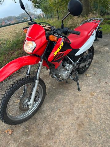 Honda xr 125cc in heel nette staat beschikbaar voor biedingen