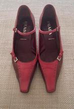 Chaussures à talons bas Prada 40 en cuir rouge comme neuves., Chaussures basses, Comme neuf, Rouge, Prada