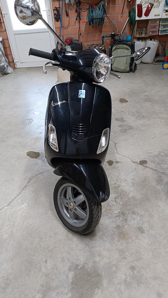 Piaggio Vespa lx50 in onderdelen, Fietsen en Brommers, Scooters | Vespa, Gebruikt, Vespa LX, Ophalen