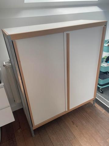 Kewlox armoire penderie, Utilisé