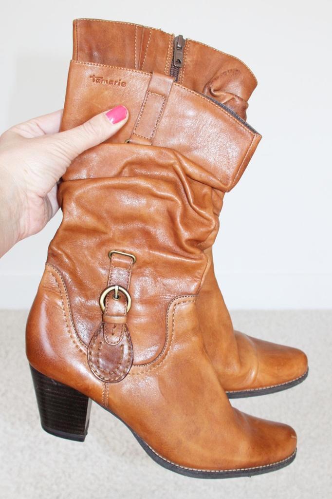 Prachtige Bruin Leren Tamaris Laarsjes s4 (Maat 39) € 45,-, Kleding | Dames, Schoenen, Zo goed als nieuw, Lage of Enkellaarzen