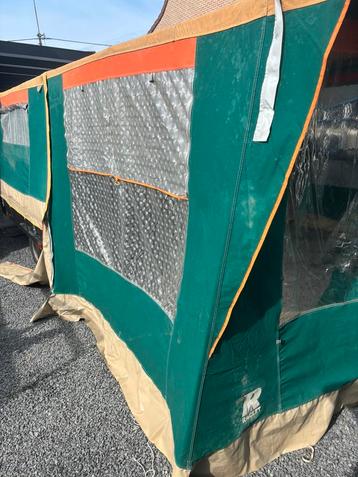 Campingcar met voortent 4x3m beschikbaar voor biedingen