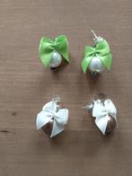 Boucles d'oreilles (2 ensembles), Autres matériaux, Puces ou Clous, Enlèvement ou Envoi, Blanc