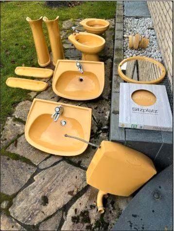 vintage wastafels wc bidet spiegel 1975 curry geel, Doe-het-zelf en Bouw, Sanitair, Zo goed als nieuw, Overige typen, Steen, Ophalen