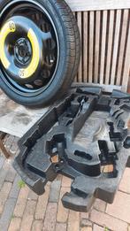 Nieuw thuiskomer reservewiel met band en velg. Maat T125/70R, Enlèvement ou Envoi