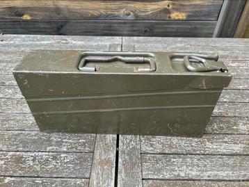 Mg42 kist beschikbaar voor biedingen