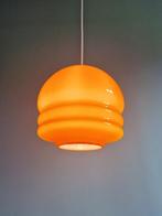 Vintage oranje opaline hanglamp, jaren 60-70, Antiek en Kunst, Antiek | Verlichting, Ophalen of Verzenden