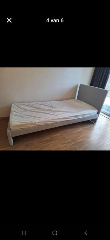 éénpersoonsbed met matras  beschikbaar voor biedingen