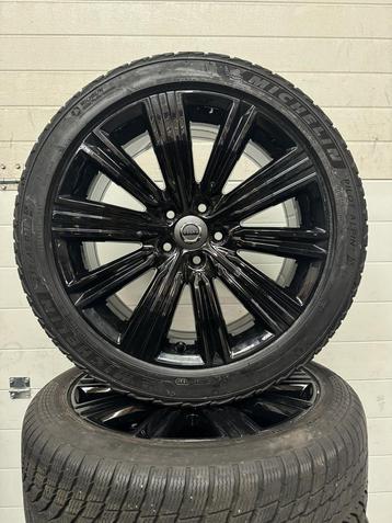 BLACK DEMO SET 18’’VOLVO V60 VELGEN WINTERBANDEN ORIG SET  beschikbaar voor biedingen