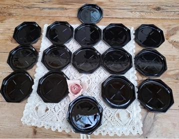 16 Vintage zwarte Luminarc / Arcoroc Octime onderzetters  beschikbaar voor biedingen