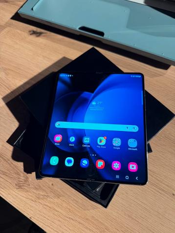 Samsung galaxy zfold 5 256GB NIEUWSTAAT! beschikbaar voor biedingen