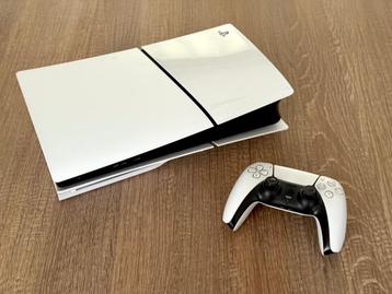 Playstation 5 Slim Disc Edition + 7 Games beschikbaar voor biedingen