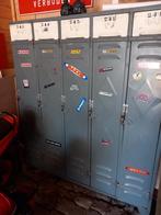 Vintage lockerkast, Ophalen