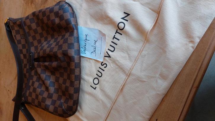 Louis Vuitton, Handtassen en Accessoires, Tassen | Schoudertassen, Zo goed als nieuw, Ophalen