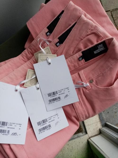Dames jeans broeken Love Moschino Mt27, 28, 29, Kleding | Dames, Broeken en Pantalons, Nieuw, Maat 34 (XS) of kleiner, Roze, Ophalen of Verzenden