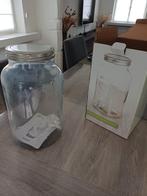 Glazen kan met tapkraanje, Enlèvement