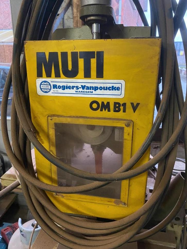 Houtbewerking gatensteekmachine Muti OM B1 verticaal, Zakelijke goederen, Machines en Bouw | Houtbewerking, Ophalen