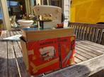 Kindernaaimachine 1960 op batterij, Verzamelen, Overige Verzamelen, Ophalen of Verzenden