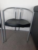 2 stevige stoelen, stapelbaar., Huis en Inrichting, Stoelen, Ophalen, Gebruikt
