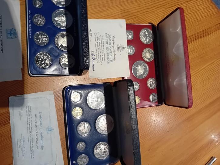 EXOTISCHE VALUTA, Verzamelen, Complete verzamelingen en Collecties, Ophalen of Verzenden
