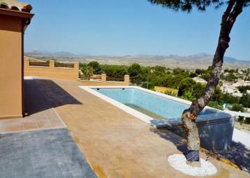 villa te koop in Spanje, uw residentie in de zon  beschikbaar voor biedingen