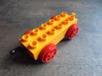 Lego Duplo Train Base 2x6 with Red Wheels (zie foto's), Enlèvement ou Envoi, Utilisé, Briques en vrac, Duplo