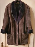 Vintage Mantel in omgekeerd schaap, Kleding | Dames, Ophalen, Zo goed als nieuw, Maat 42/44 (L), Bruin