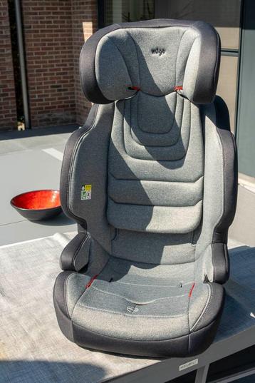 Baby-autostoel beschikbaar voor biedingen