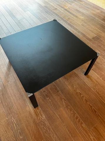 Salontafel beschikbaar voor biedingen