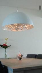2 hanglampen magna wit-zilver 70cm doorsnede, Huis en Inrichting, Lampen | Hanglampen, Ophalen of Verzenden, Zo goed als nieuw