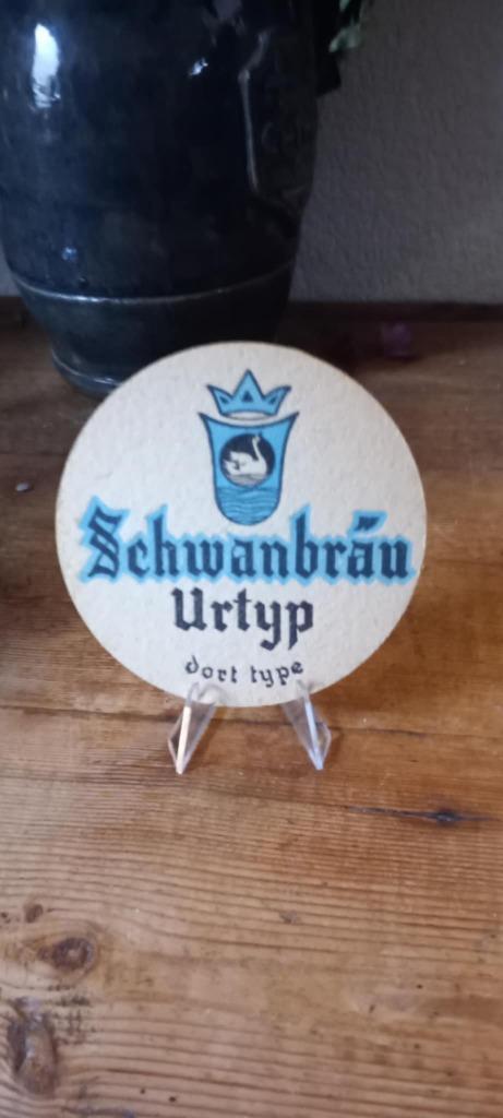 Brouwerij oud bier onder *bock Schwanbraü Urtyp, Verzamelen, Biermerken, Gebruikt, Viltje(s), Overige merken, Ophalen of Verzenden