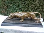 gesigneerde bronzen panter, BARYE op bewerkt marmer, Antiek en Kunst, Ophalen of Verzenden, Brons