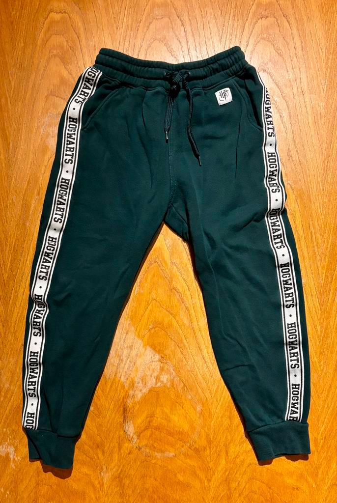 Harry Potter-joggingbroek - Hogwarts Comfort, Kinderen en Baby's, Kinderkleding | Maat 140, Gebruikt, Jongen of Meisje, Broek