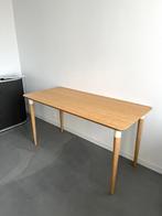 Bamboe bureau Ikea, Huis en Inrichting, Ophalen, Zo goed als nieuw, Bureau