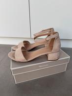 Tamaris sandalen nude/roze 40, Kleding | Dames, Schoenen, Tamaris, Roze, Gedragen, Sandalen of Muiltjes