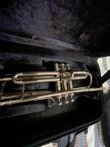 Trompette Couesnon, Musique & Instruments, Enlèvement, Utilisé, Avec valise