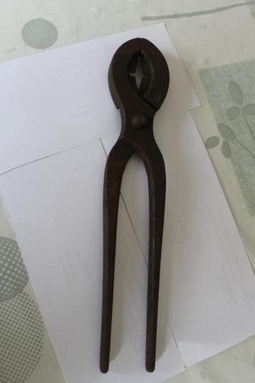 pince de coupe beschikbaar voor biedingen