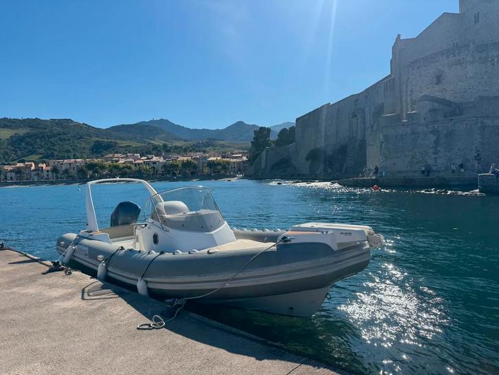 Capelli 850 V8 motor 253 uren, Watersport en Boten, Rubberboten, Zo goed als nieuw, Zodiac, Ophalen