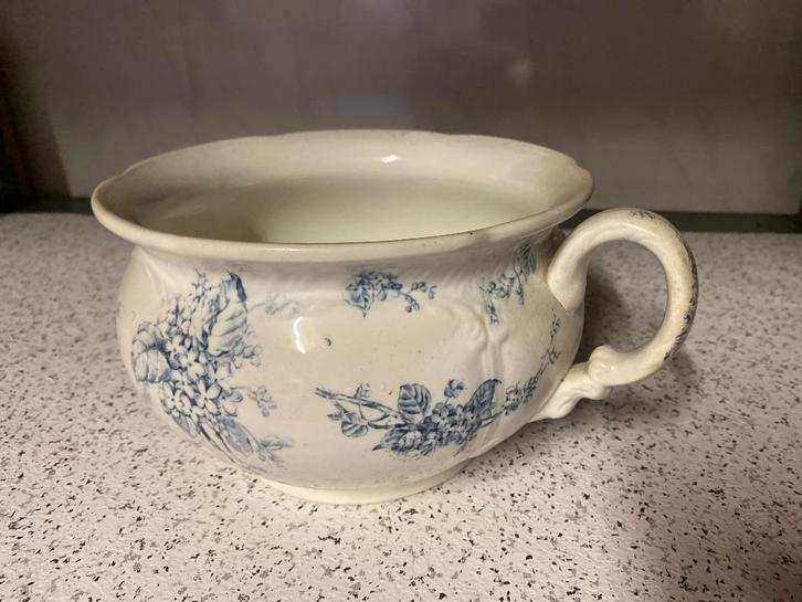 Porseleinen nachtpot/po Petrus Regout Meibloem, Antiek en Kunst, Antiek | Porselein, Ophalen