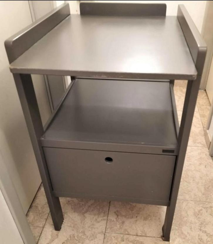 Table a langer Périclès Cindy (moon grey), Enfants & Bébés, Enfants & Bébés Autre, Enlèvement