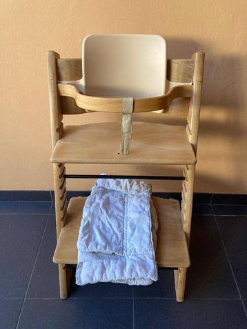 Chaise haute Stokke Tripp Trapp + Baby set + coussins – bois beschikbaar voor biedingen