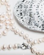 Joli collier perles d'eau douce,  excellent état car non por, Handtassen en Accessoires, Kettingen, Ophalen of Verzenden, Zo goed als nieuw