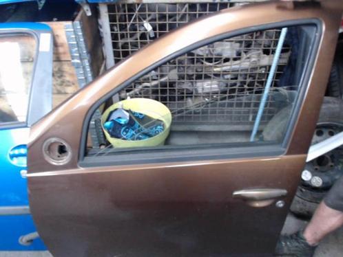 Porte avant gauche Dacia Duster 1 2010-2013 LP/14938, Auto-onderdelen, Carrosserie, Deur, Dacia, Voor, Links, Gebruikt, Ophalen