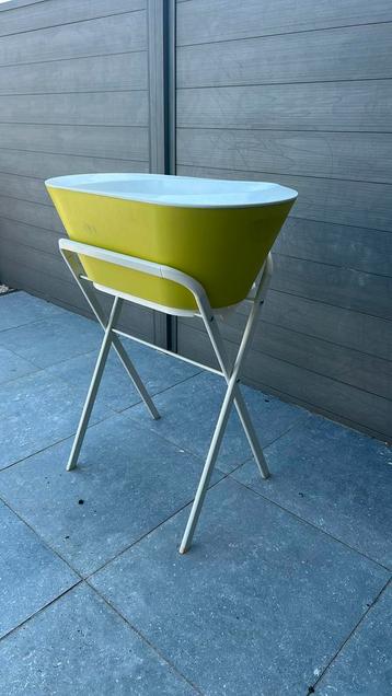 Baignoire verte pour bébé sur support, Autres marques, Enlèvement, Utilisé, Standard