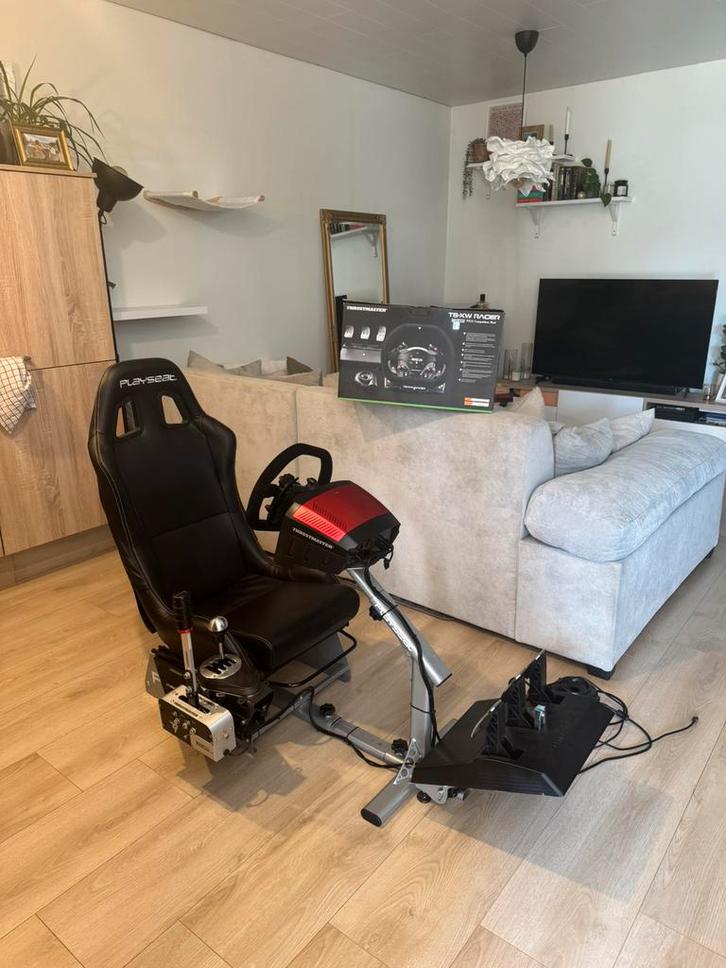 Thrustmaster ts-xw sparco wheel playseat, Games en Spelcomputers, Games | Pc, Ophalen