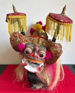 Aziatische kunst - Zeldzame barong van hout en textiel uit B, Antiek en Kunst, Ophalen of Verzenden